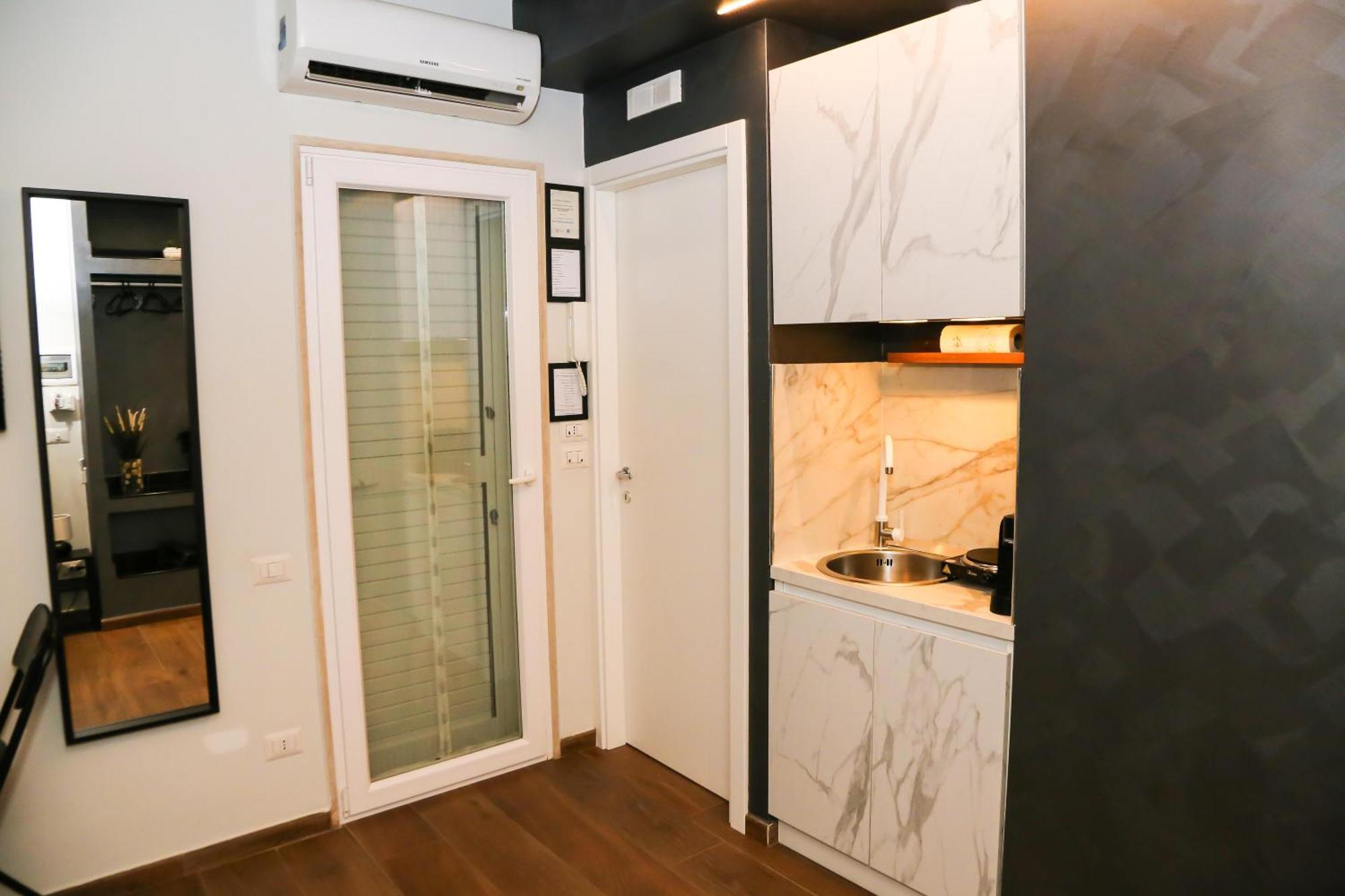 Ferienwohnung La Dimora Di Rebecca Bari Exterior foto